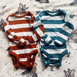 2-pc set of bold striped gender neutral onesies